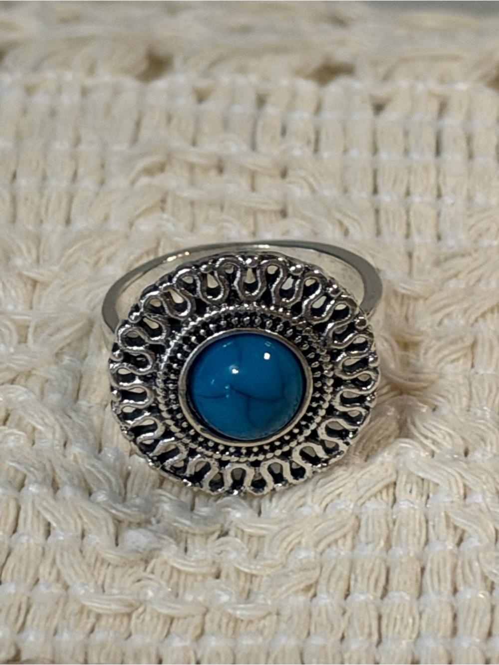 Vintage-Style Silver Ring with Turquoise Stone size 8